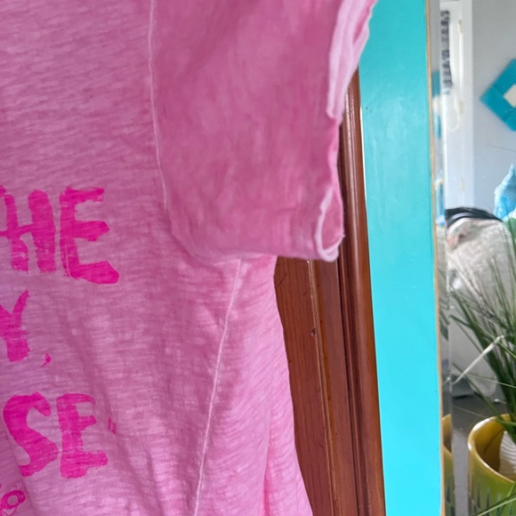 Magnolia Pearl T Shirt. One size fits most. - Picture 7 of 7